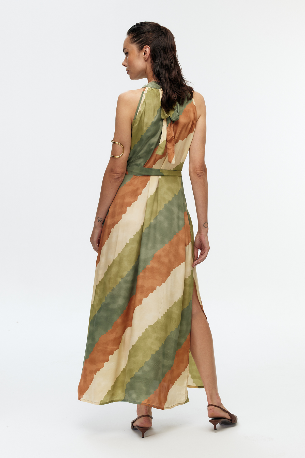Halter yaka maxi elbise 6